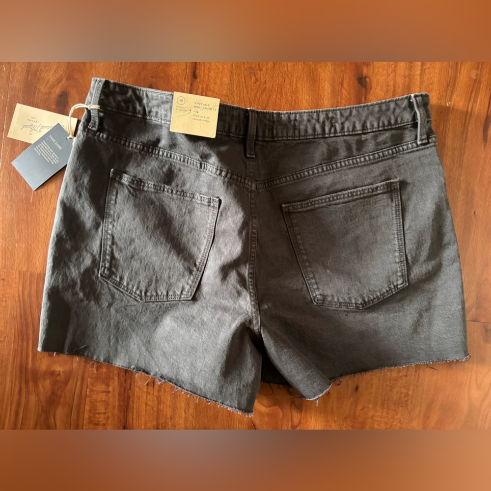 Universal thread shorts - Picture 2 of 3